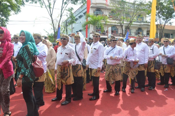 Tarakan Indonesia Julio 2018 Desfile Participantes Marchó Frente Las Tribunas —  Fotos de Stock