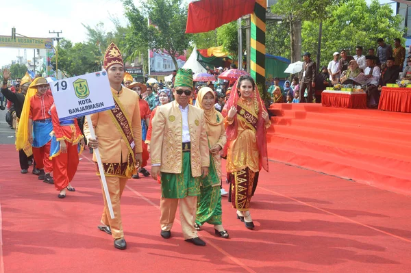 Tarakan Indonesia Julio 2018 Desfile Participantes Marchó Frente Las Tribunas — Foto de Stock