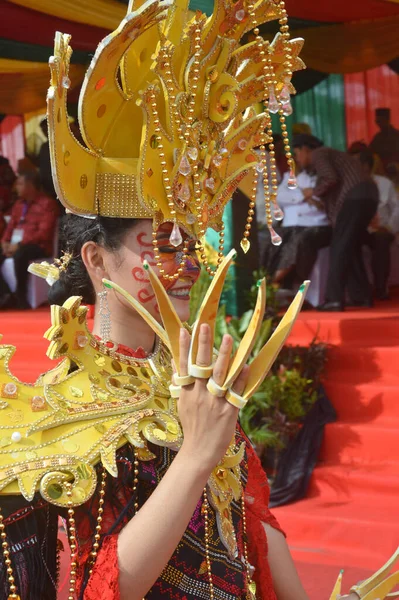 Tarakan Indonésia Julho 2018 Retrato Uma Bela Mulher Indonésia Sorrindo — Fotografia de Stock