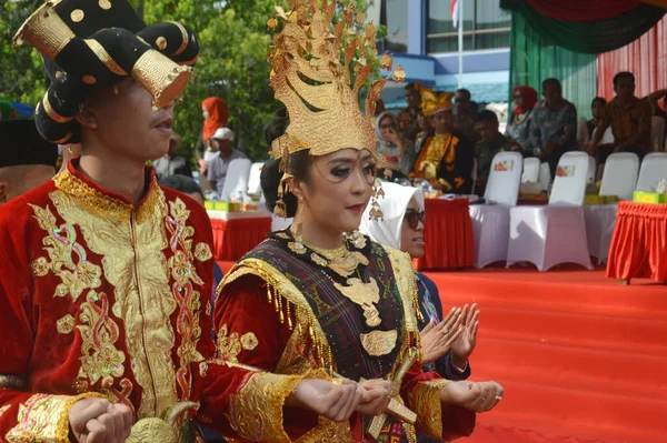 Tarakan Indonésia Julho 2018 Desfile Participantes Marchou Frente Arquibancadas Honra — Fotografia de Stock