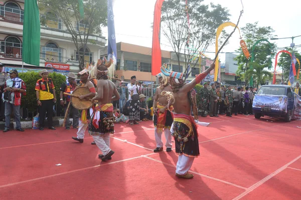 Tarakan Indonesia Července 2018 Caci Taneční Atrakce Kupangu Druh Lidového — Stock fotografie