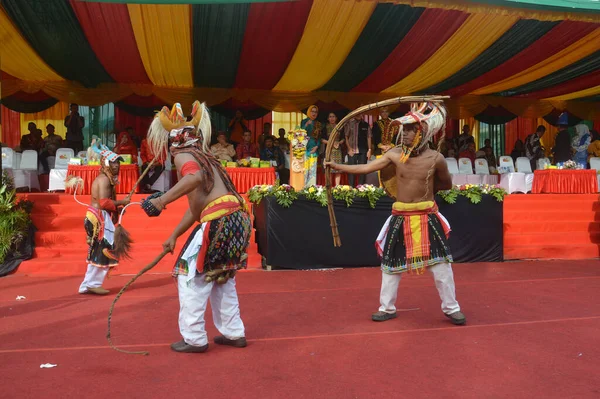 Tarakan Indonesia July 2018 Caci Dance Attractions Kupang Type Folk — Stock Photo, Image