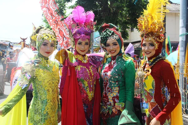 Tarakan Indonésia Julho 2018 Retrato Uma Bela Mulher Indonésia Sorrindo — Fotografia de Stock