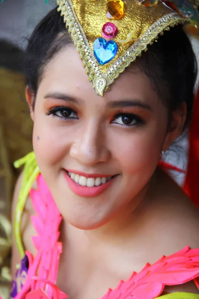 Tarakan Indonesia Julio 2018 Retrato Una Hermosa Mujer Indonesia Sonriendo — Foto de Stock