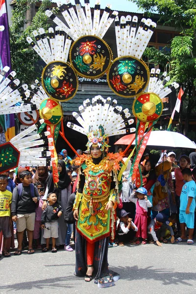 Tarakan Indonésia Julho 2018 Retrato Homem Indonésio Vestindo Roupas Carnaval — Fotografia de Stock