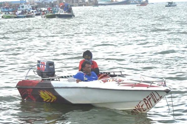 Tarakan Indonesie Prosinec 2019 Závodní Motorový Člun Mořských Vodách Tarakan — Stock fotografie