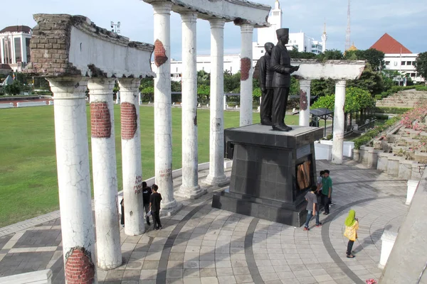 Surabaya Indonesia Abril 2013 Estatua Del Proclamador Independencia Indonesia Monumento — Foto de Stock
