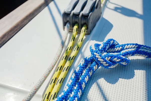 The Reef Knot is quick and easy to tie - it is a good knot for securing non-critical items.