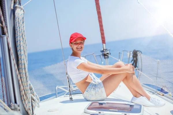 Beautiful Girl relaxing On Yacht in Greece — Stock Photo, Image