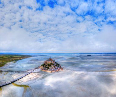 Fransa'nın Mont Saint Michel Bay, Normandiya üstten görünüm