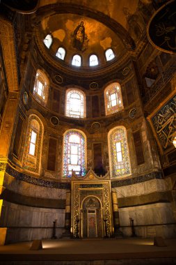 Ayasofya, İstanbul 'da bir müze, tarihi bazilika ve camidir. Bizans İmparatoru Justinianus tarafından 532-537 yılları arasında İstanbul 'da inşa edildi. Fotoğraf çekimi tarihi 14 Haziran 2020
