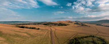 Dağları civarında Bannoe Gölü, Cumhuriyeti Başkurdistan, Rusya Federasyonu
