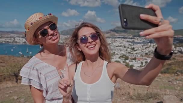 Close-up lifestyle portrait of young best friends girls having fun at Bodrum — Stock Video