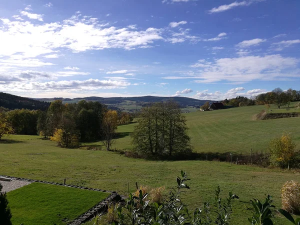 Hügelige Landschaft Erzgebirge Herbst Wiesen Und Bunte Wälder Landschaft Westlichen — Stockfoto