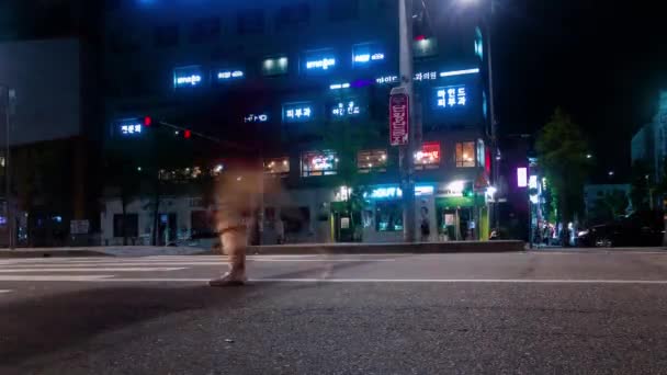 Passage et congestion des transports dans la métropole du soir à Timelapse — Video