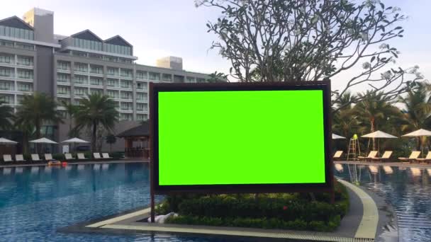 Große Greenscreen-LED-Tafel in der Vergnügungszone des Resorts für Party oder Veranstaltung — Stockvideo