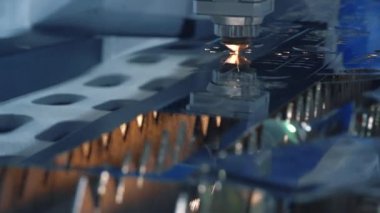 Modern Teknolojik Cnc Güç Metalik Ironwork Obje Sıcak Gaz Kapatma