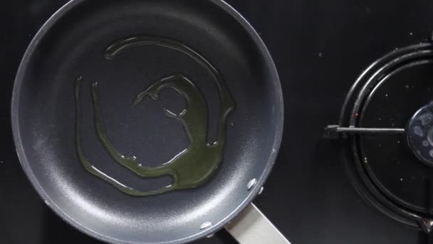 Fried Egg Black Pan — Stock Video