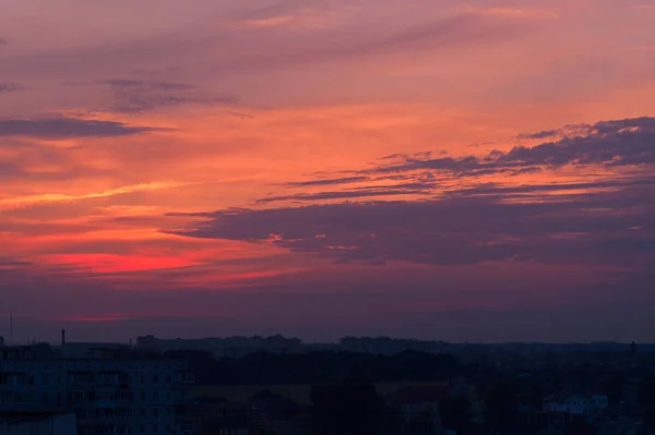 Orange Evening Sky Blurred Sun Horizon Trough Fence Creative Idea — Stock Photo, Image