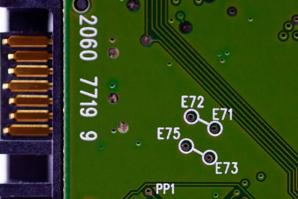 Detailní Pohled Hdd Mikroschéma Základna Zelená Makro Vypadá — Stock fotografie