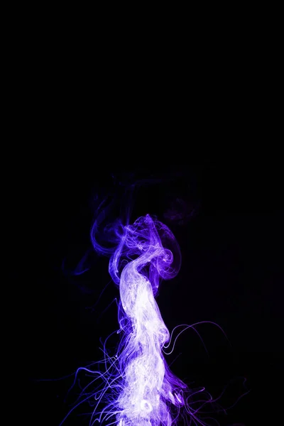 Column of vape clouds splash on black background. A lot of lines — Stock Photo, Image