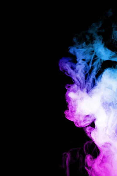 ・ Vape ・雲スプラッシュ2色の霧は青と紫の colou — ストック写真