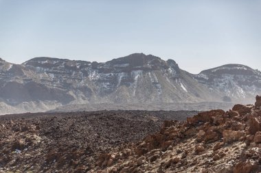 Görünümünü bir grup dağ içinde belgili tanımlık geçmiş, bir çöl yatay güneşli bir ada Tenerife, Kanarya Adaları