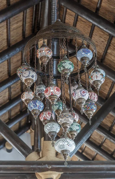 Lampes Style Mauresque Suspendues Plafond Bois Classique — Photo