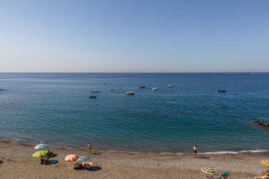 Güney İspanya bir kıyı bölgesinde bir plaj güzel görünüm