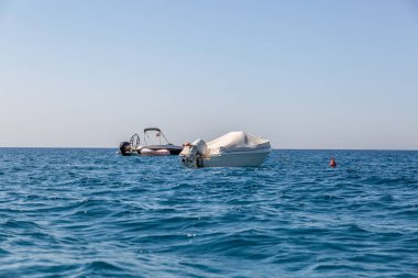 Denize yakın kıyı, İspanya iki Yatlar demirli
