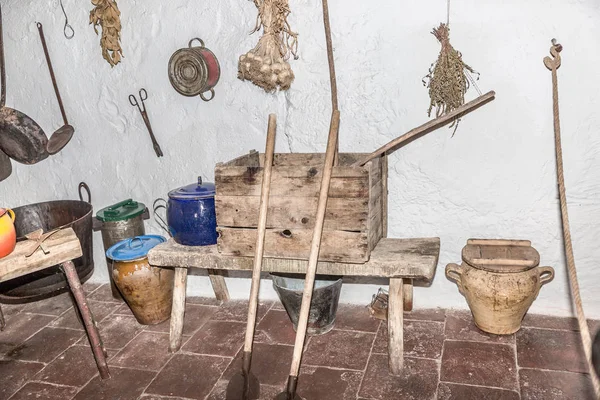 Diferentes Utensilios Herramientas Agrícolas Una Habitación Una Casa Antigua Granada — Foto de Stock