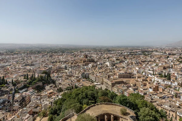 Albaicin, İspanya'nın çatıları. Albaicin Granada şehir içinde ünlü bir ilçedir. İyi bilinen Granada Nasrid Krallık uzanan Ortaçağ Mağribi mimarisi için