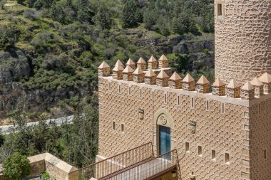 Alcazar de Segovia Segovia İspanyol şehir en önemli anıtları ve aşağıdakilerden en çok ziyaret edilen biridir ülkede, İspanya