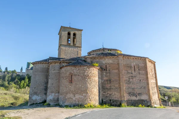 Gerçek Haç, Romanesk stilin, kilise antik Kutsal türbe olarak biliniyordu. Katolik Tapınağı, İspanya