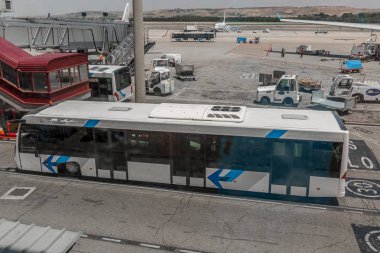 Otobüs yolcuları Havaalanı, Europe pist üzerinde taşıma