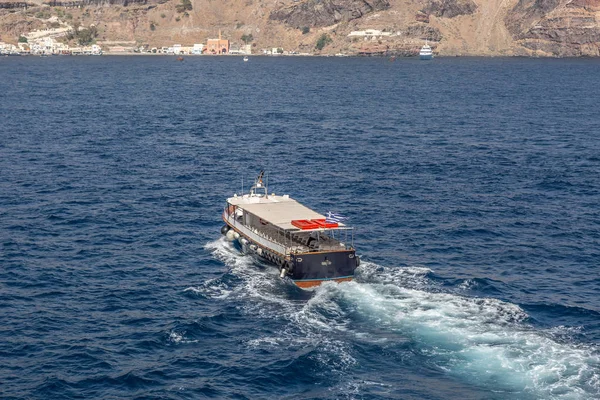 Santorini Adası, Yunanistan. Güzel yaz manzarası, deniz manzarası — Stok fotoğraf