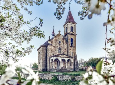 sonbahar yaprakları ile sırasında Ukrayna'da güzel Doğu Kilisesi