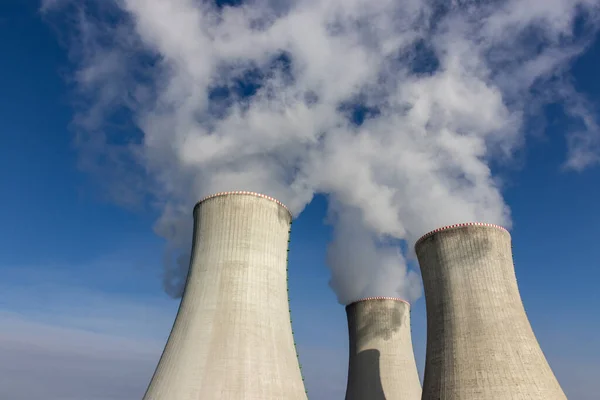 Охолоджувальні Вежі Атомної Електростанції Ліцензійні Стокові Фото