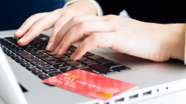 Closeup photo of young woman checking her online banking account — Stock Photo, Image