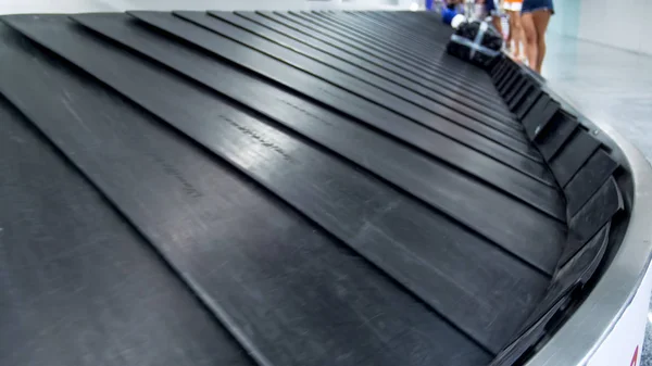 Image of empty conveyor belt at luggage claim line in airport terminal — Stock Photo, Image