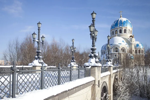 Trinity Churchon Borisov Estanques — Foto de Stock