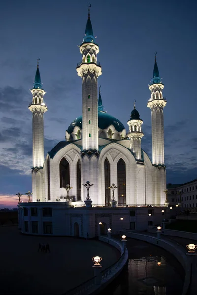 クルシャリフ モスク タタールスタン共和国の主要大聖堂ジュマ モスクとカザン市 2005年から カザン クレムリンの領土に位置し 市の主要な観光スポットの1つ — ストック写真