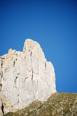 Aiguilles içinde Lescun Cirque du Ansabere. Aspe Valley, Pyrenees, Fransa.