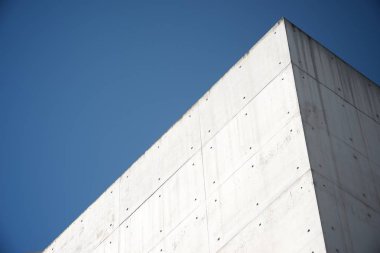 İspanya'da beton modern bir binanın yakın çekim.