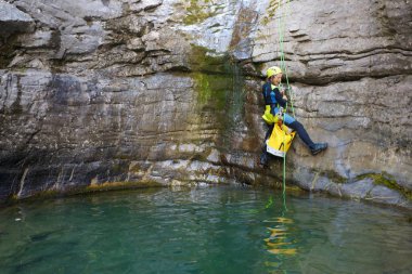 Lapazosa Canyon, Bujaruelo Vadisi, Pyrenees, Huesca Eyaleti, Aragon, İspanya Kanyoning.