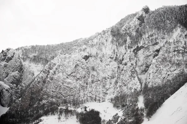 Besneeuwde Bergtop Aspe Vallei Frankrijk — Stockfoto