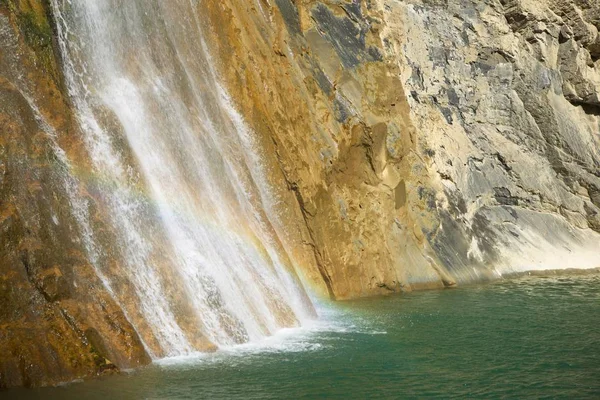 Sorrosal şelale Broto, Pyrenees, Huesca Eyaleti, Aragon, İspanya.