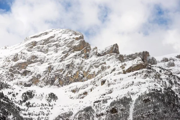 Bujaruelo 比利牛斯山脉 韦斯卡 阿拉贡 西班牙的雪山山峰 — 图库照片
