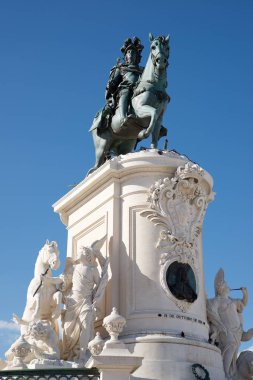 Commerce Square, Lizbon, Portekiz kralı Jose heykeli.