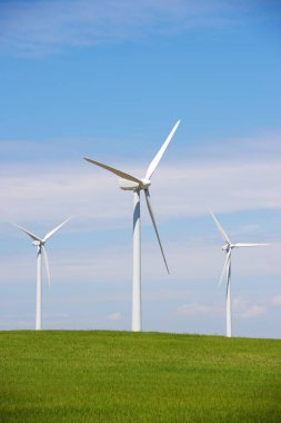 Elektrik üretimi için yel değirmenleri, Zaragoza bölgesi, aragon, İspanya.